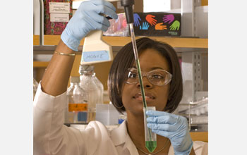Photo of a student doing research in the lab.
