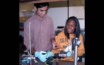 REU participant at the Biomimetic MicroElectronic Systems (BMES) Engineering Research Center
