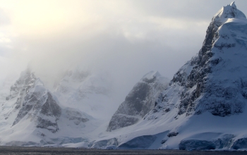 Mountains on the Antarctic Peninsula