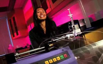 Michelle Khine in lab