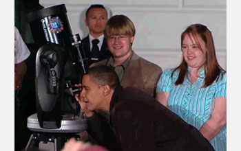 Photo of President Obama viewing Double-Double in Lyra with young stargazers.