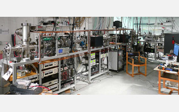 Photo of the apparatus used in the lab to simulate the chemistry of the early universe.