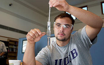 Science lab at orientation for Hutlee Umyuarchdelee Math Focus Project