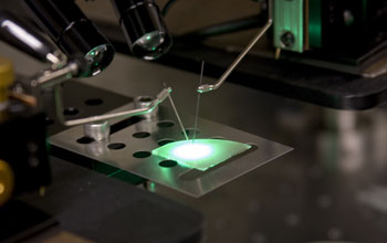 New manufacturing method for green-colored light-emitting diodes with enhanced light output