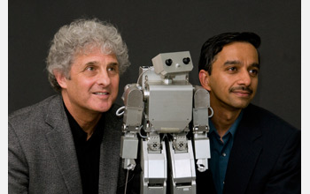 Photo showing psychologist Andrew Meltzoff and computer scientist Rajesh Rao.