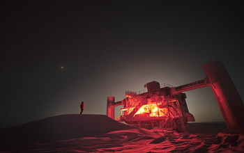 Bright moon illuminates IceCube South Pole Neutrino Observatory