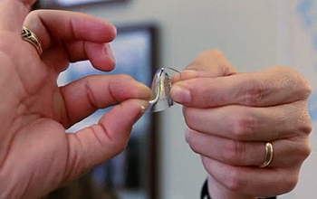 Fingers twisting flexible electronics
